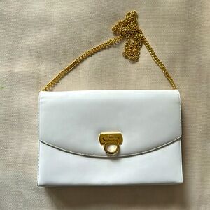 Authentic Vintage Ferragamo Gancini Handbag e210096